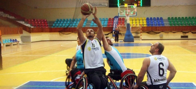 Engelliler galip geldi 65 – 38