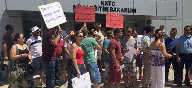 Eylemde ‘Dolama’ türküsünü söylediler