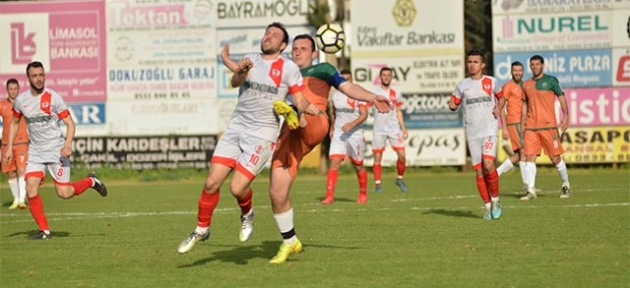 Girne Halk Evi son dakikalarda güldü 2-0