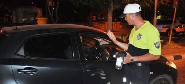 Girne polisinden gece operasyonu