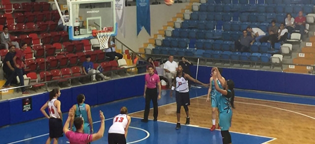 Girne Üniversitesi mağlup 76-72