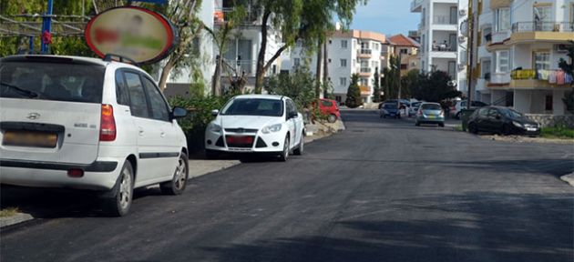  Girne’de asfaltlama  çalışmaları sürüyor