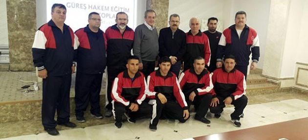Güreş hakemlerimiz Trabzon’da bilgi tazeledi