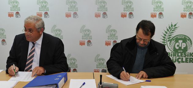 Hükümet şimdilik  devam edecek