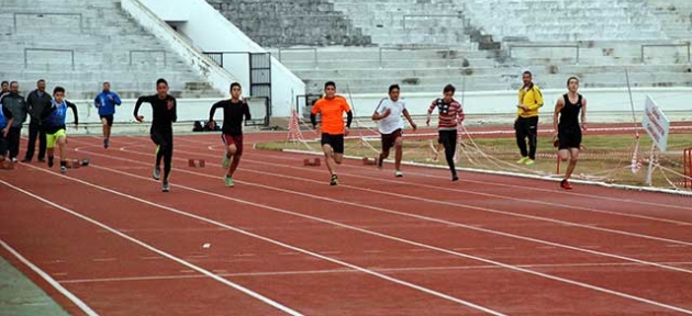 İlkokullar Atletizm’de yarışıyor