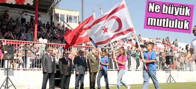 İptal edilen 23 Nisan törenleri coşkuyla kutlandı