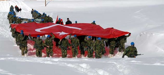 Kahramanlar kalplerde yaşıyor