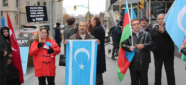 Kanada’daki protestoya  Kıbrıslı Türler de katıldı