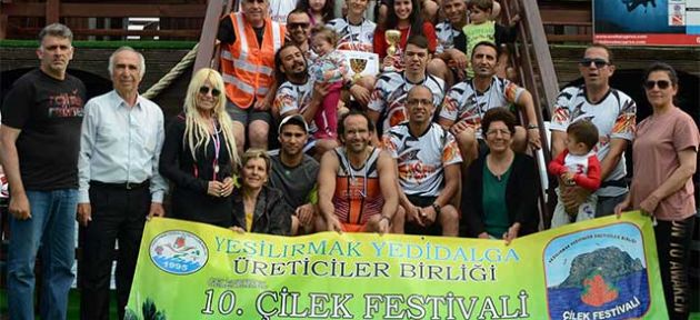 Kulaçlar, Çilek Festivali için atıldı