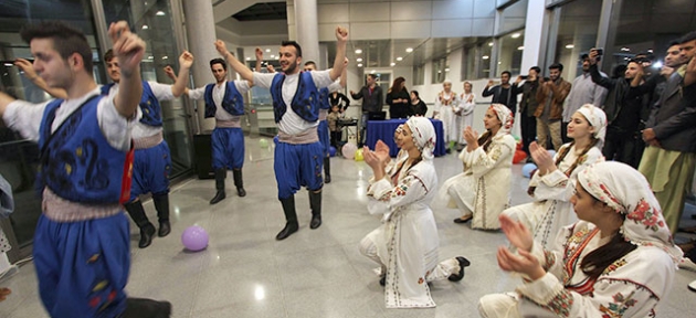 LAÜ’nün öğrencilerine Kıbrıs kültürü tanıtıldı 