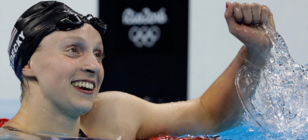 Ledecky rekora doymuyor