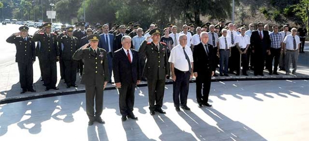 Lefkoşa’nın fethinin  447. yılı kutlandı