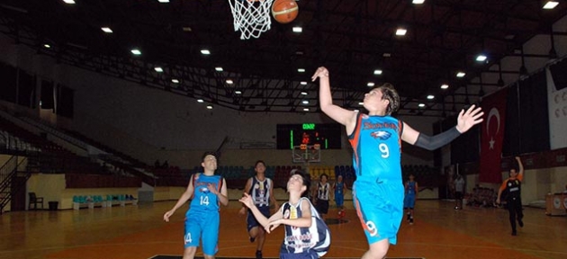 Levent ve Soyer galip