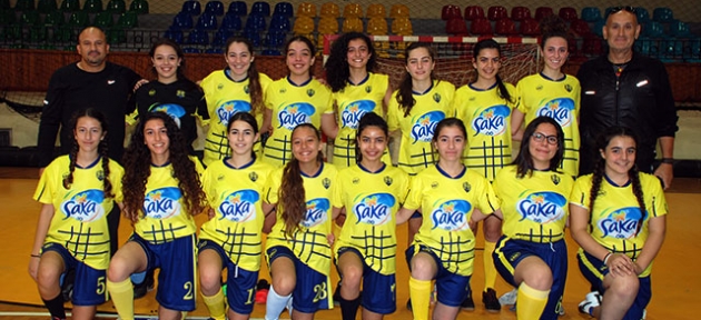 Liseler futsal ve voleybol maçları oynandı