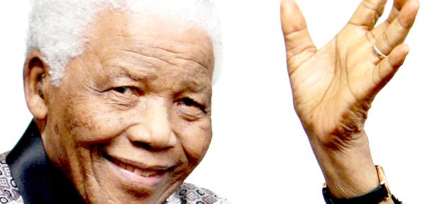 Mandela hayatını kaybetti
