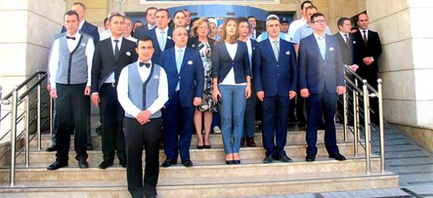 Merit Lefkoşa Hotel’de Atamıza saygı duruşu