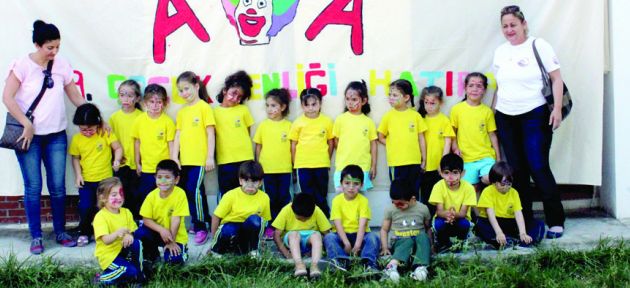Minikler şenlikte