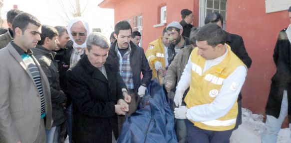Okulu açamadı