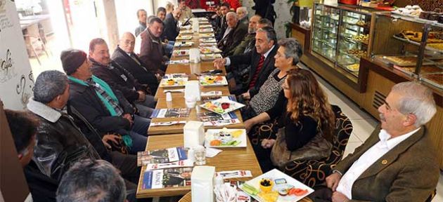 Parti rozetine bakılmamalı