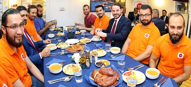 Personelle iftar yaptı