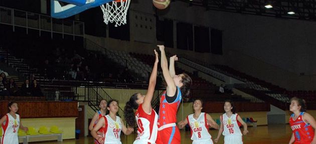 Potada favoriler galip