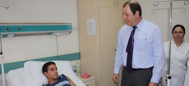Sağlık Bakanı Gülle Gazimağusa Hastanesi’ni ziyaret etti