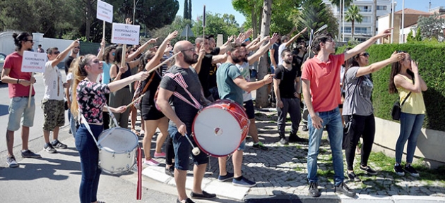 Şenlik gibi eylem