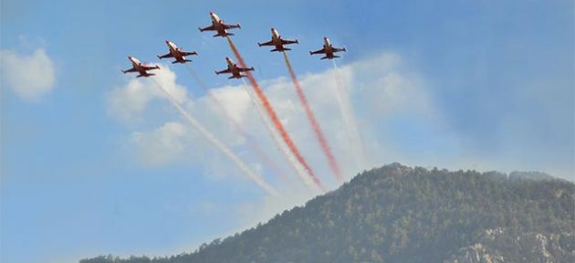 Solotürk ile Akrobasi Timi Türk Yıldızları Girne’de hava gösterisi yapacak