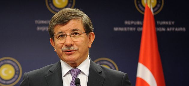 “Taraflara eşit davrandı”