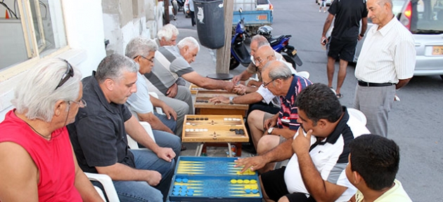 Tavla ile anıldı