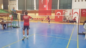 16. Dr. Küçük Badminton ile sona eriyor