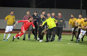 Binatlı komşusuna acımadı 3-0