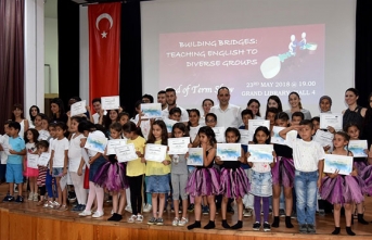 LTB Haspolat Çocuk Kulübü, İngilizce dilinde hazırladığı gösterileri sergiledi
