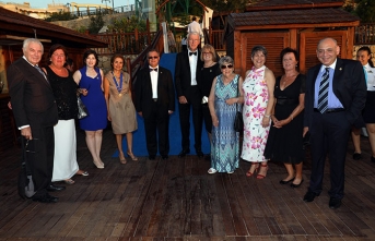 ‘Cosmopolitan Rotary’nin, Merit Otel’de düzenlediği organizasyona Kuzey ve Güney Kıbrıs’tan iş insanları katıldı