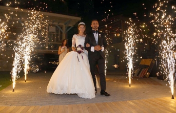 Mert ile Galine Merit Park Hotel’de gerçekleştirilen düğünde muradına erdi
