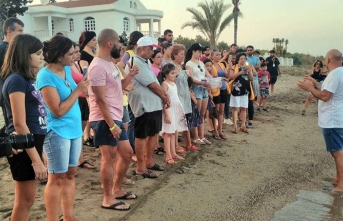 İskele’de Caretta Caretta yavrularının deniz ile buluşturulması etkinliği gerçekleştirildi