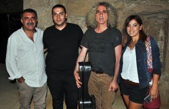 Mağusa Festivali’nde, usta sanatçılar Erdal Erzincan ve Ahmet Aslan keyifli anlar yaşattı