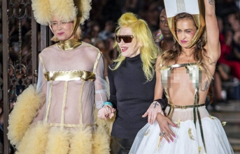 Pam Hogg, 2019 İlkbahar Yaz koleksiyonu ile Londra Moda Haftası'nda adından söz ettirmeyi başardı