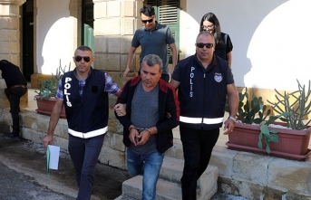 Veli, aklını yedi