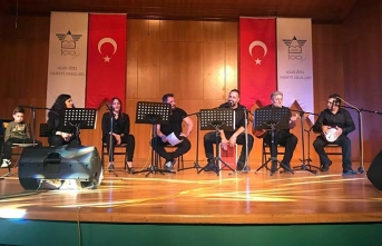 Kıbrıs şiirleri ve şarkıları İstanbul’da yankılandı