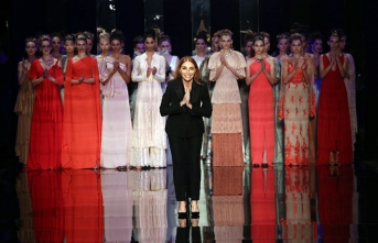 Dilek Hanif, İlkbahar/Yaz 2019 Hazır Giyim Koleksiyonu’nu sergiledi 