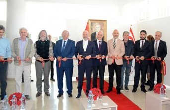Tataristan Ressamlarının Kıbrıs Modern Sanat Müzesi için özel olarak hazırladığı sergi YDÜ’de açıldı
