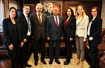 Özyiğit; İzmir Valisi, Katip Çelebi, Dokuz Eylül ve Ege Üniversitesi rektörleriyle bir araya geldi