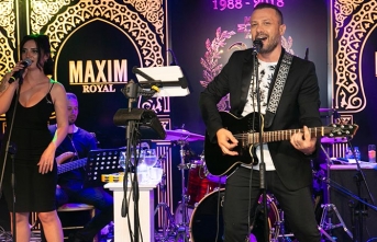 Kuzey Kıbrıs’ta eğlence hayatına yeni bir soluk getiren Maxim Royal, sevilen şarkıcı Korhan Saygıner ile sezonu kapattı