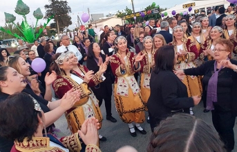 Yoğun katılımla başlayan Enginar Festivali, renkli görüntülere ev sahipliği yapıyor