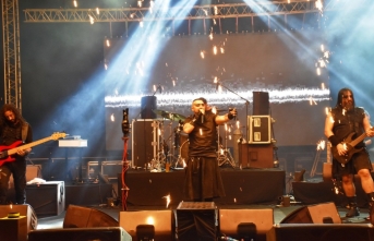 Hayko Cepkin Girne’de muhteşem bir konsere imza attı