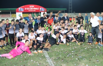 U-12 şampiyonu Kartal