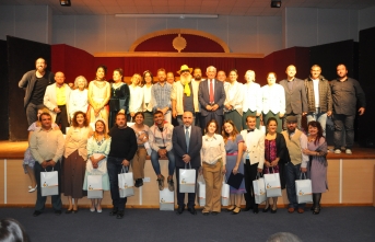 Güzelyurt Tiyatro Günleri “Yıldız Olmak Kolay Mı” adlı oyunuyla perdelerini açtı