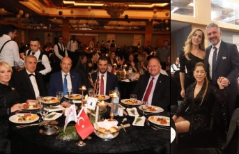 Akol’un Yeni Yıl partisine Başbakan Ersin Tatar da katıldı