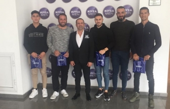 Diyalog Gazetesi ile İpekay iş birliğinde organize edilen Nivea Men ödülleri verildi